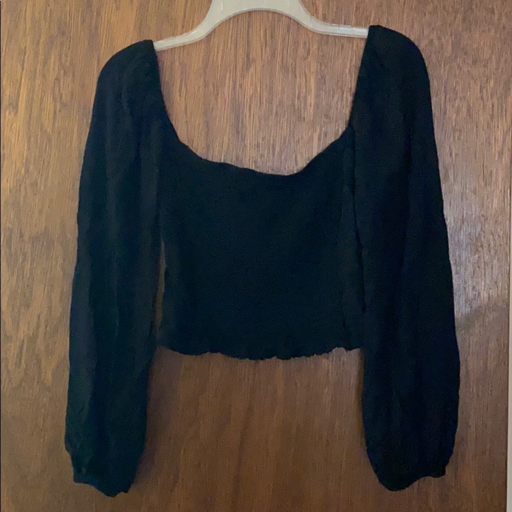 Love fire off the shoulder peasant top NBW!